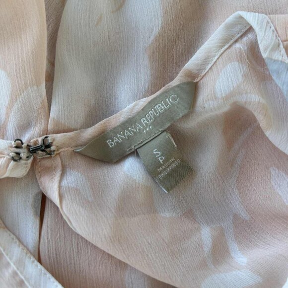 Banana Republic Blush/Ivory Sheer Floral Chiffon Blouse with 3/4 Sleeve - US S - Picture 8 of 8